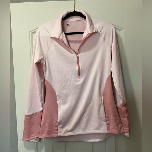 69. Under Armour Women's Pink Coldgear Fitted Top, Size Medium. - Picture 1 of 4